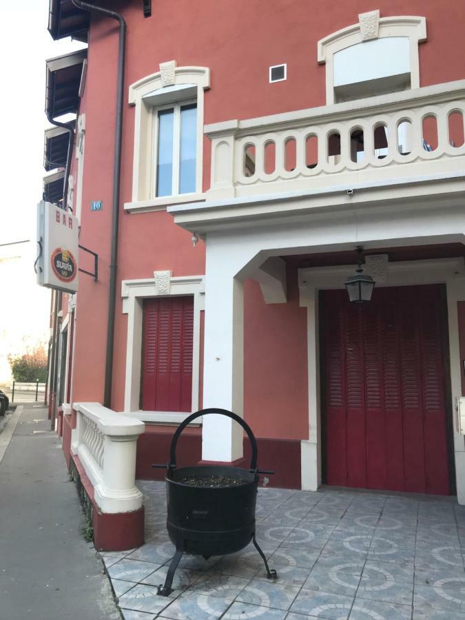 Studio Champagne Au Centre Ville Apartment Annecy Ngoại thất bức ảnh